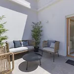 아파트 Hideout *