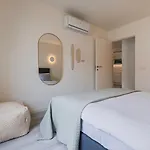Hideout アパート ペニシェ