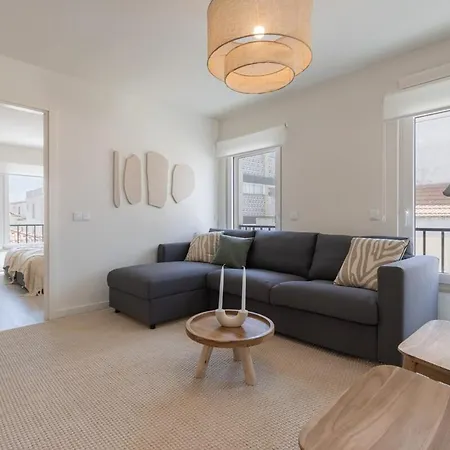 Apartment Hideout *