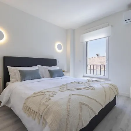 Apartment Hideout *